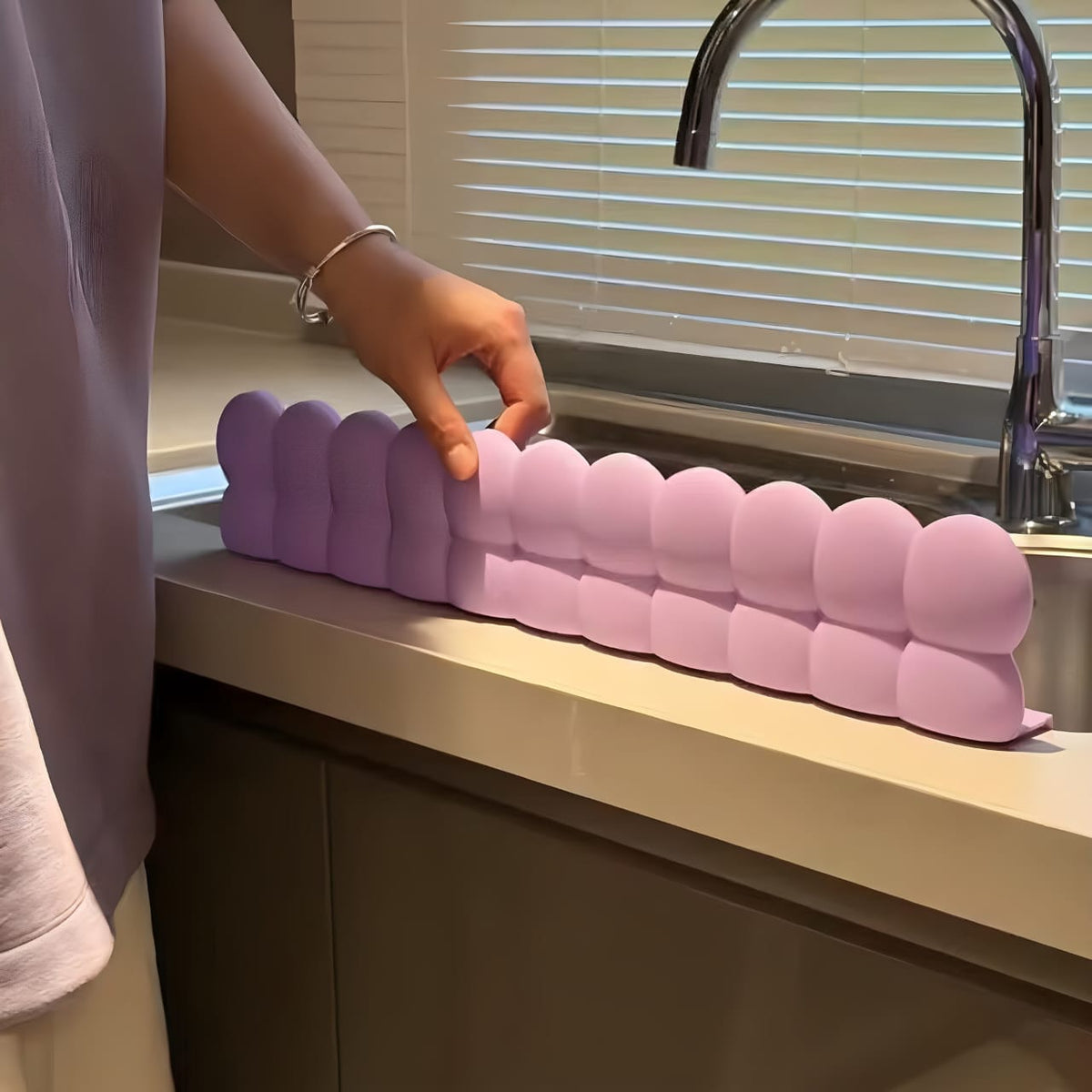 Silicone Sink Splash Guard – Flexible Water Stopper for Kitchen
