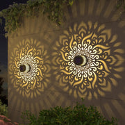 Solar-powered outdoor wall light
